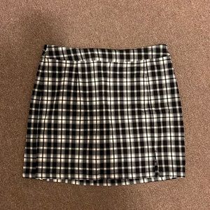 black and white plaid garage skirt